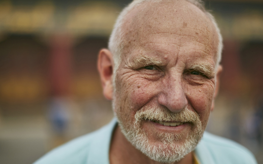 Elderly person sucessfully confronting depression